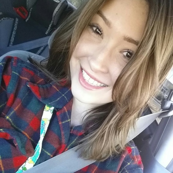 Meet your Posher, Jailene - Picture 1 of 1